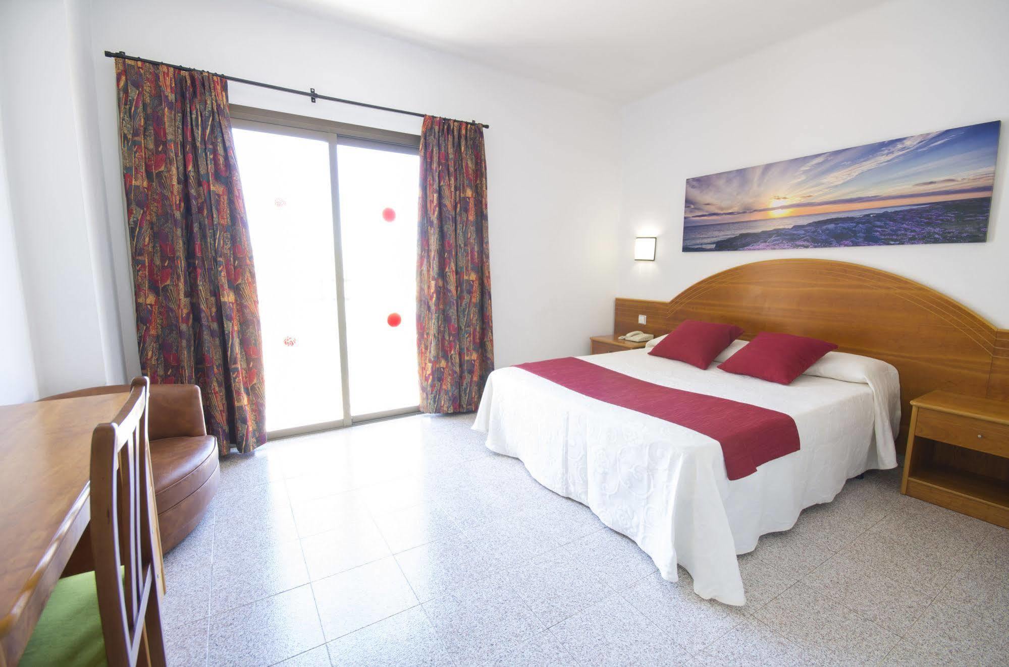 Hotel Brisa - Adults Only Σαν Αντόνιο Εξωτερικό φωτογραφία